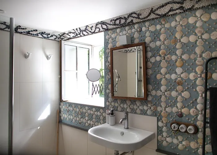 La Minoterie : Maison Atypique D'hote Et De Seminaires, 20min De La Rochelle *