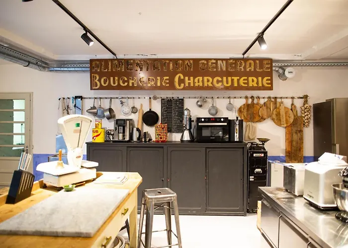 La Minoterie : Maison Atypique D'hote Et De Seminaires, 20min De La Rochelle Mauzé-sur-le-Mignon