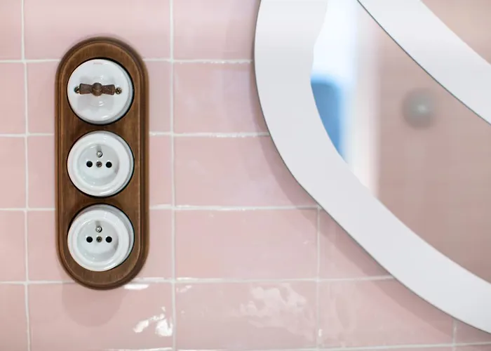 La Minoterie : Maison Atypique D'hote Et De Seminaires, 20min De La Rochelle Villa