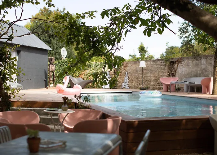 La Minoterie : Maison Atypique D'hote Et De Seminaires, 20min De La Rochelle *