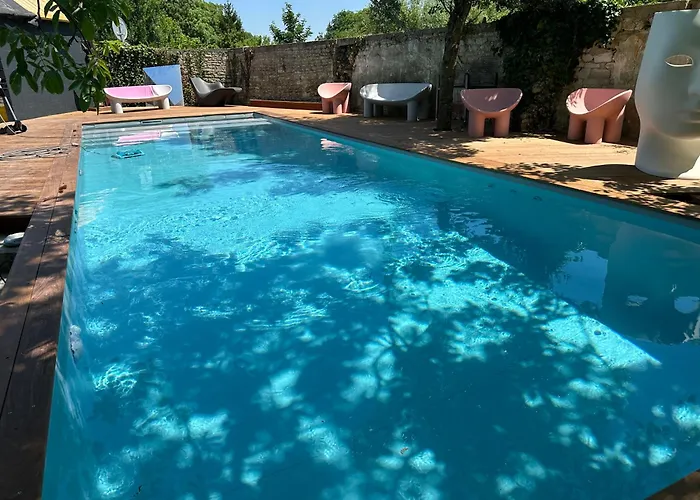 La Minoterie : Maison Atypique D'hote Et De Seminaires, 20min De La Rochelle Villa